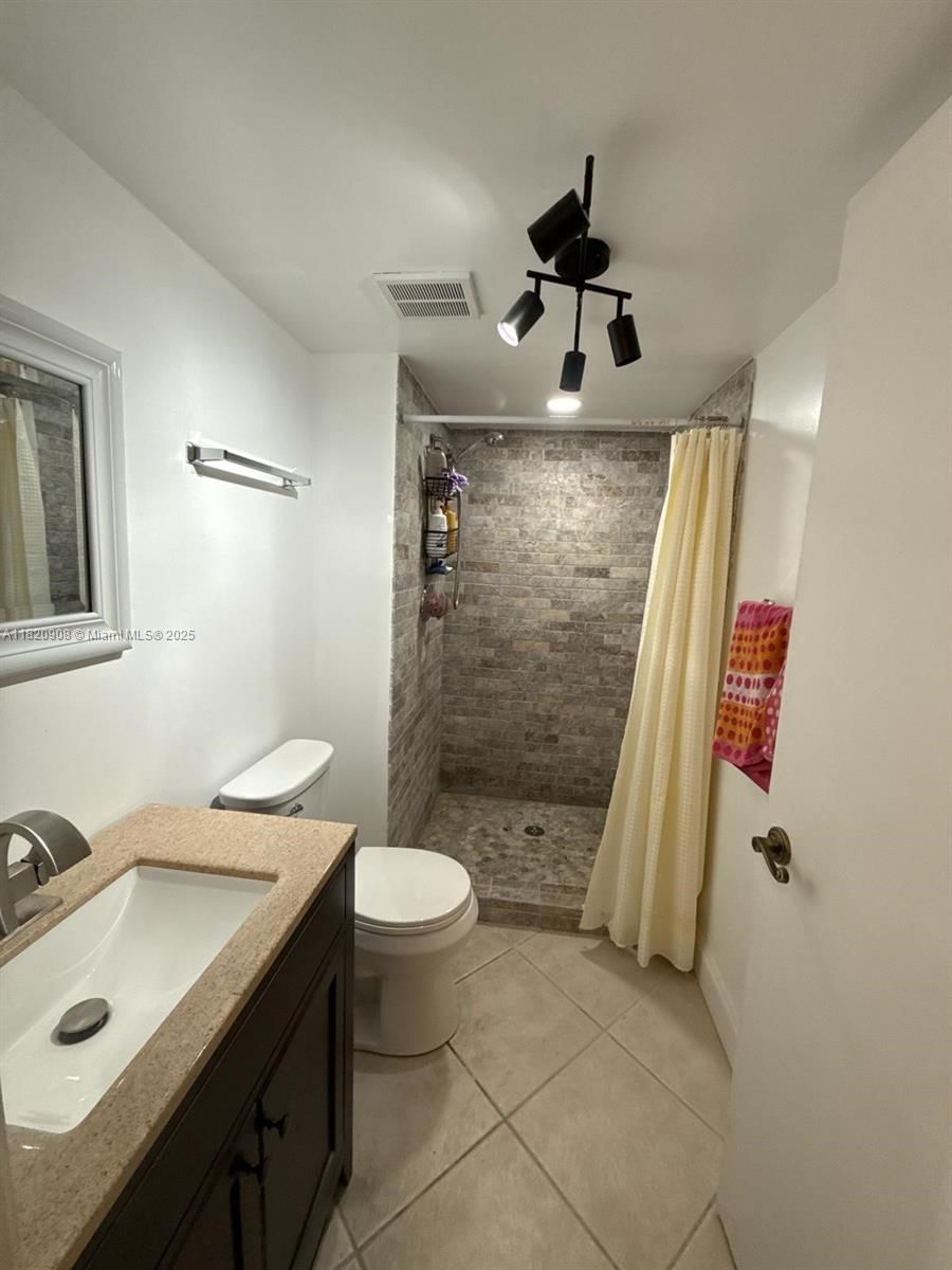 Real estate property located at 2900 Fiore Way #1080, Palm Beach, Lago Del Rey Condo, Delray Beach, FL