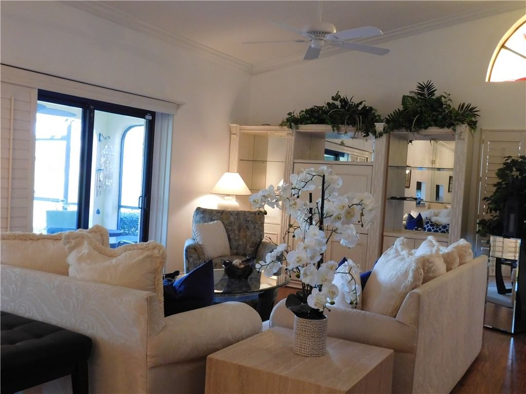 Real estate property located at 4010 Ocean Dr T3706, Broward, 4010 South Ocean Condo, Hollywood, FL