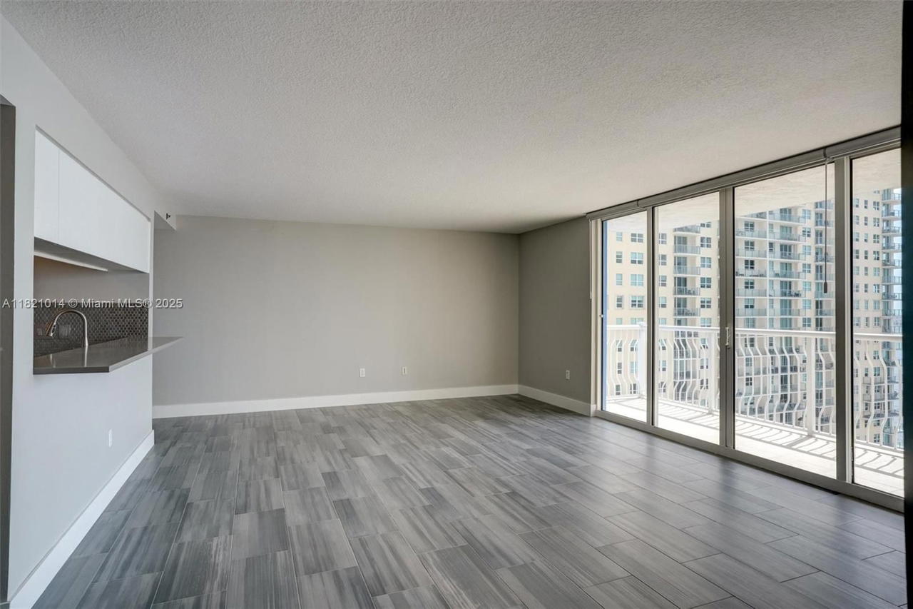 Real estate property located at 1200 Brickell Bay Dr #2501, Miami-dade, The Club At Brickell Bay, Miami, FL