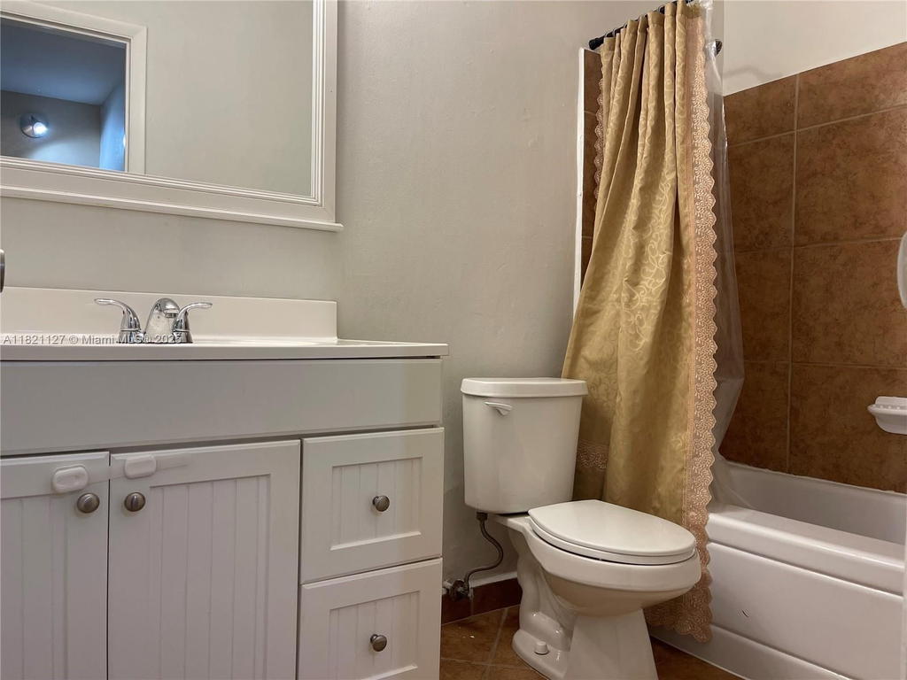 Real estate property located at 8603 68th Ct #27, Miami-dade, Monterey Gardens Of Pinec, Pinecrest, FL