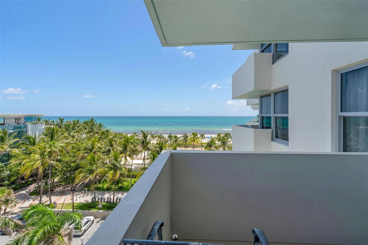 Real estate property located at 2899 Collins Ave #821, Miami-dade, Triton Tower Condo, Miami Beach, FL