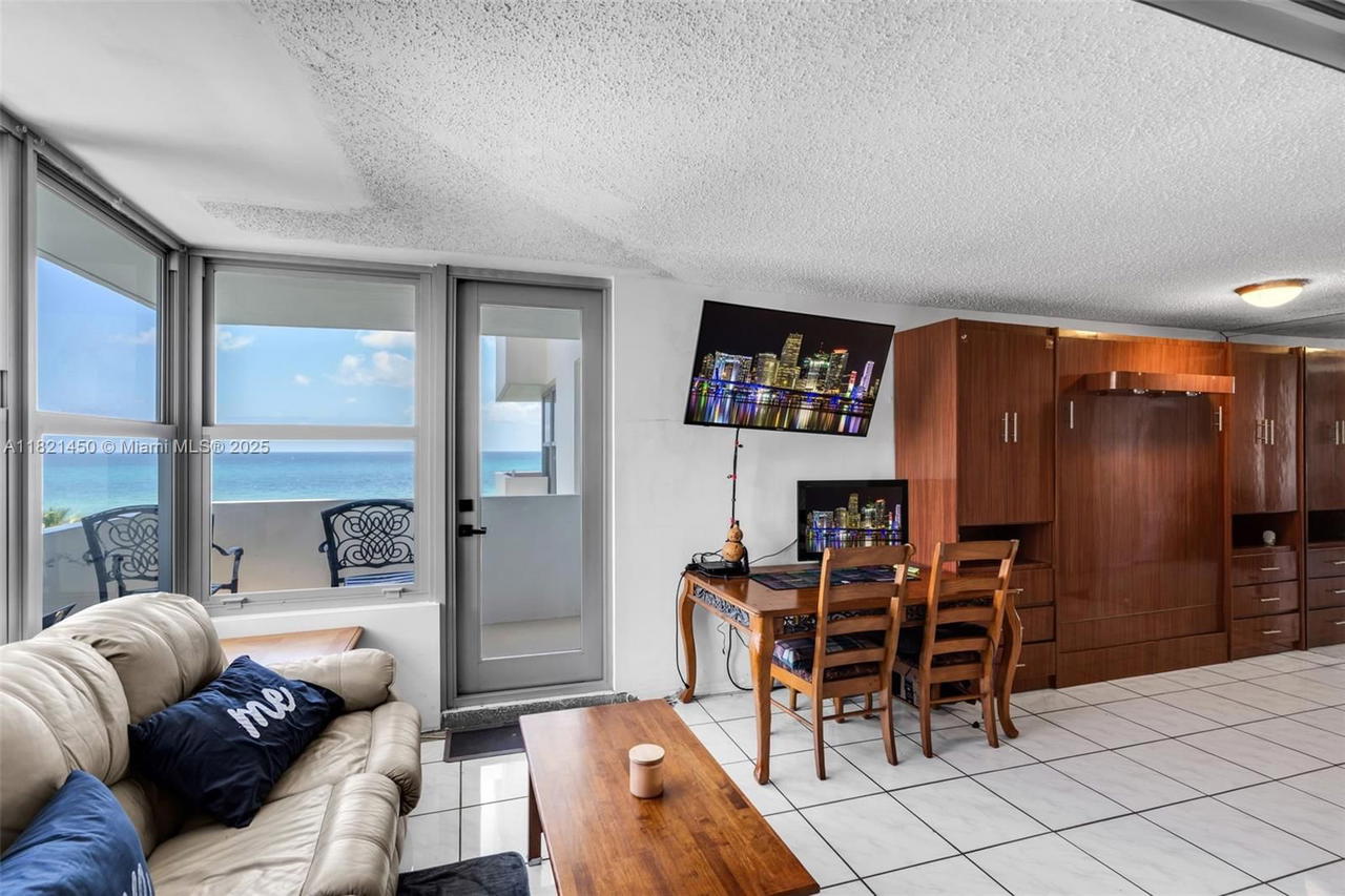 Real estate property located at 2899 Collins Ave #821, Miami-dade, Triton Tower Condo, Miami Beach, FL