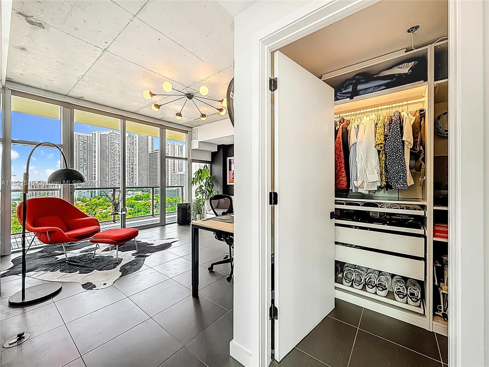 Real estate property located at 3301 1st Ave H1215, Miami-dade, Four Midtown Miami Condo, Miami, FL