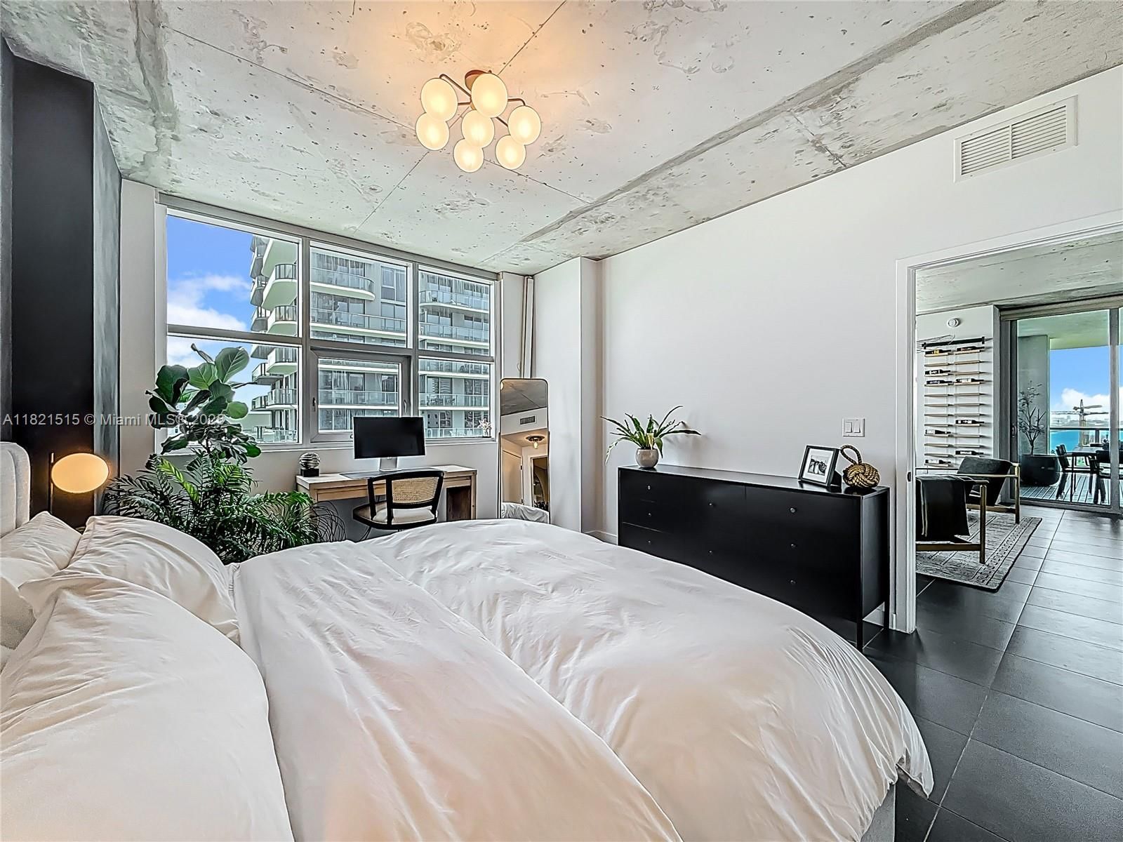 Real estate property located at 3301 1st Ave H1215, Miami-dade, Four Midtown Miami Condo, Miami, FL