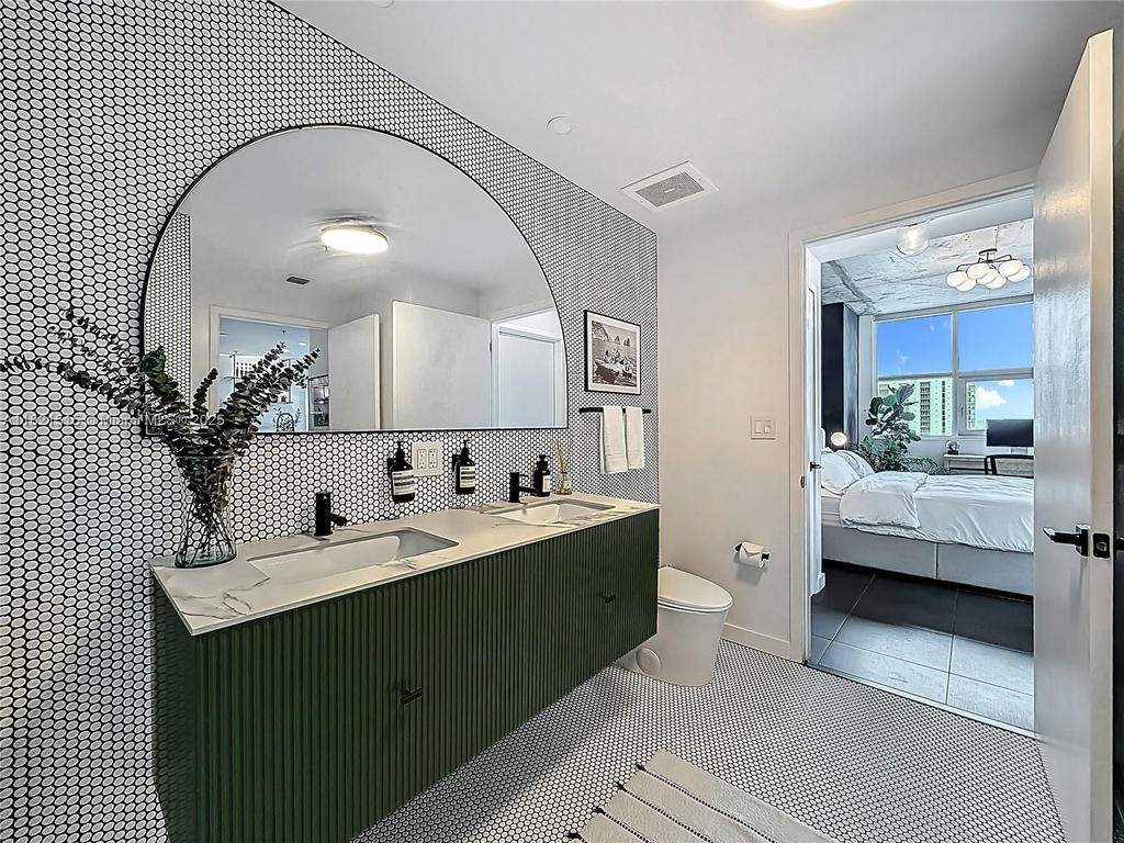Real estate property located at 3301 1st Ave H1215, Miami-dade, Four Midtown Miami Condo, Miami, FL