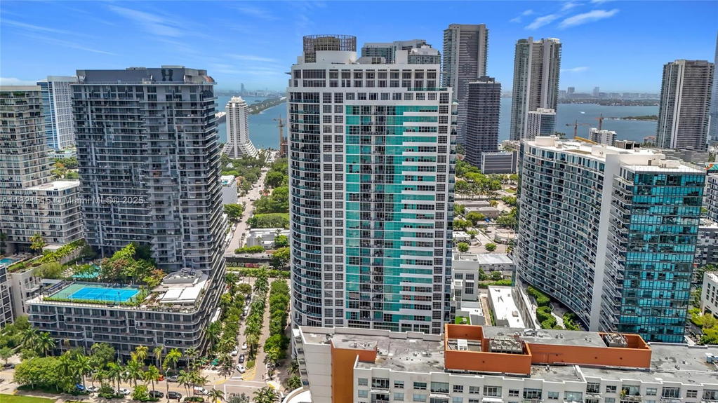 Real estate property located at 3301 1st Ave H1215, Miami-dade, Four Midtown Miami Condo, Miami, FL