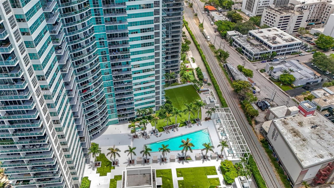 Real estate property located at 3301 1st Ave H1215, Miami-dade, Four Midtown Miami Condo, Miami, FL