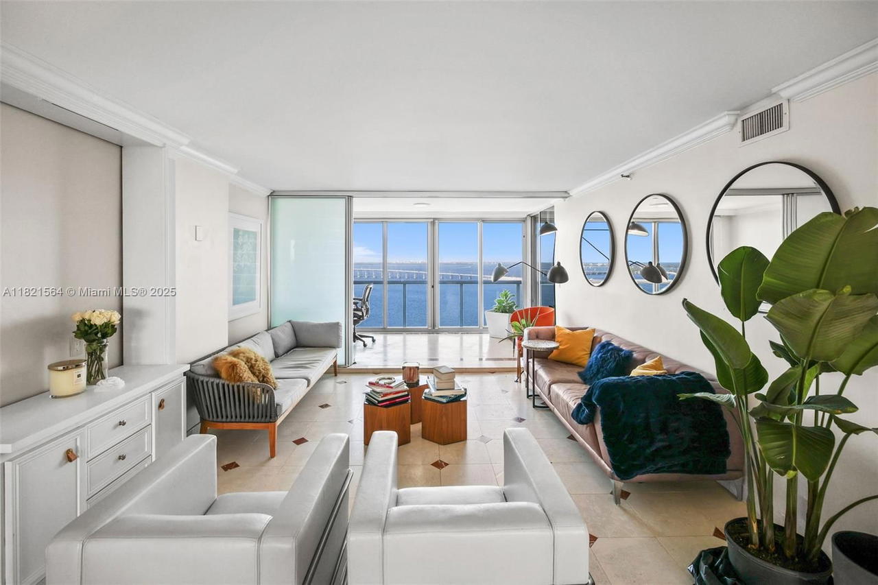Real estate property located at 1541 Brickell Ave A2102, Miami-dade, The Palace Condo, Miami, FL