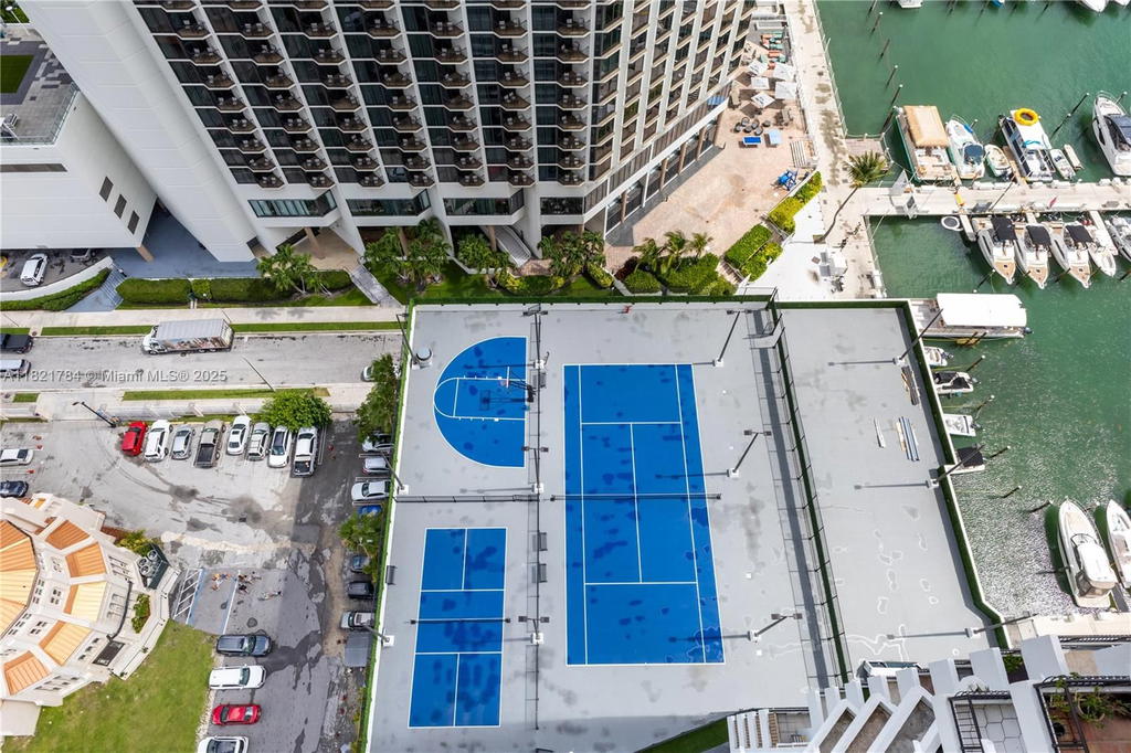 Real estate property located at 555 15th St #29F, Miami-dade, Venetia Condo, Miami, FL