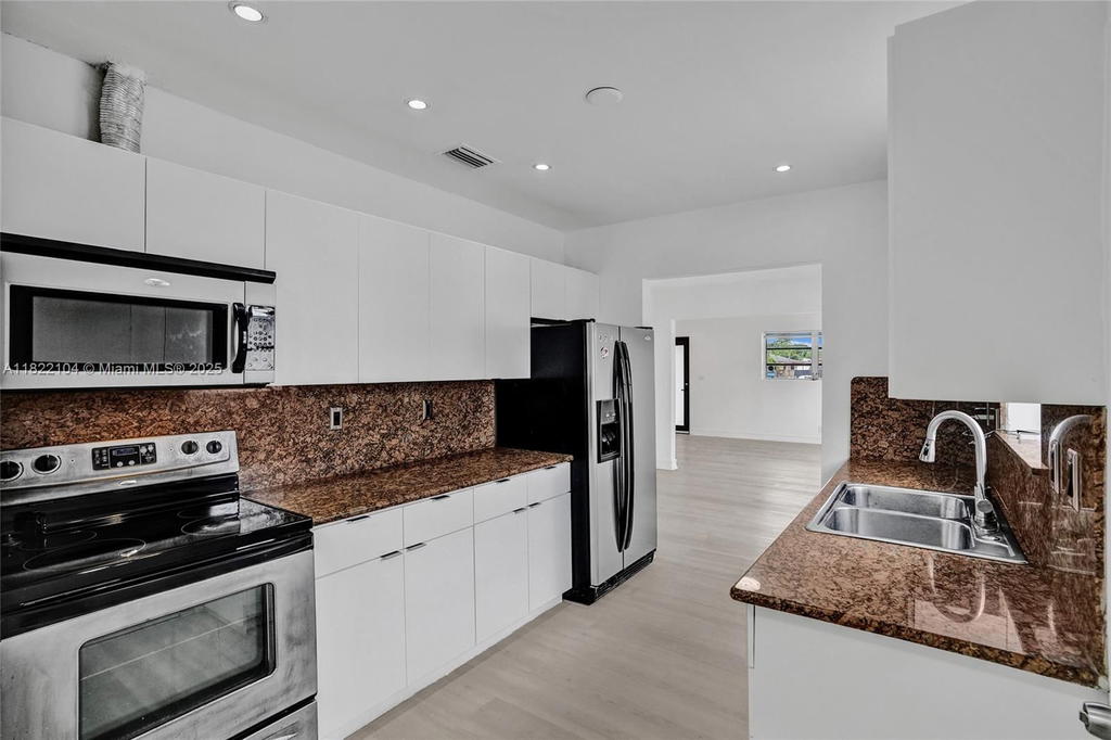 Real estate property located at 539 30th St, Miami-dade, Hialeah 13th Addn Amd Pl, Hialeah, FL