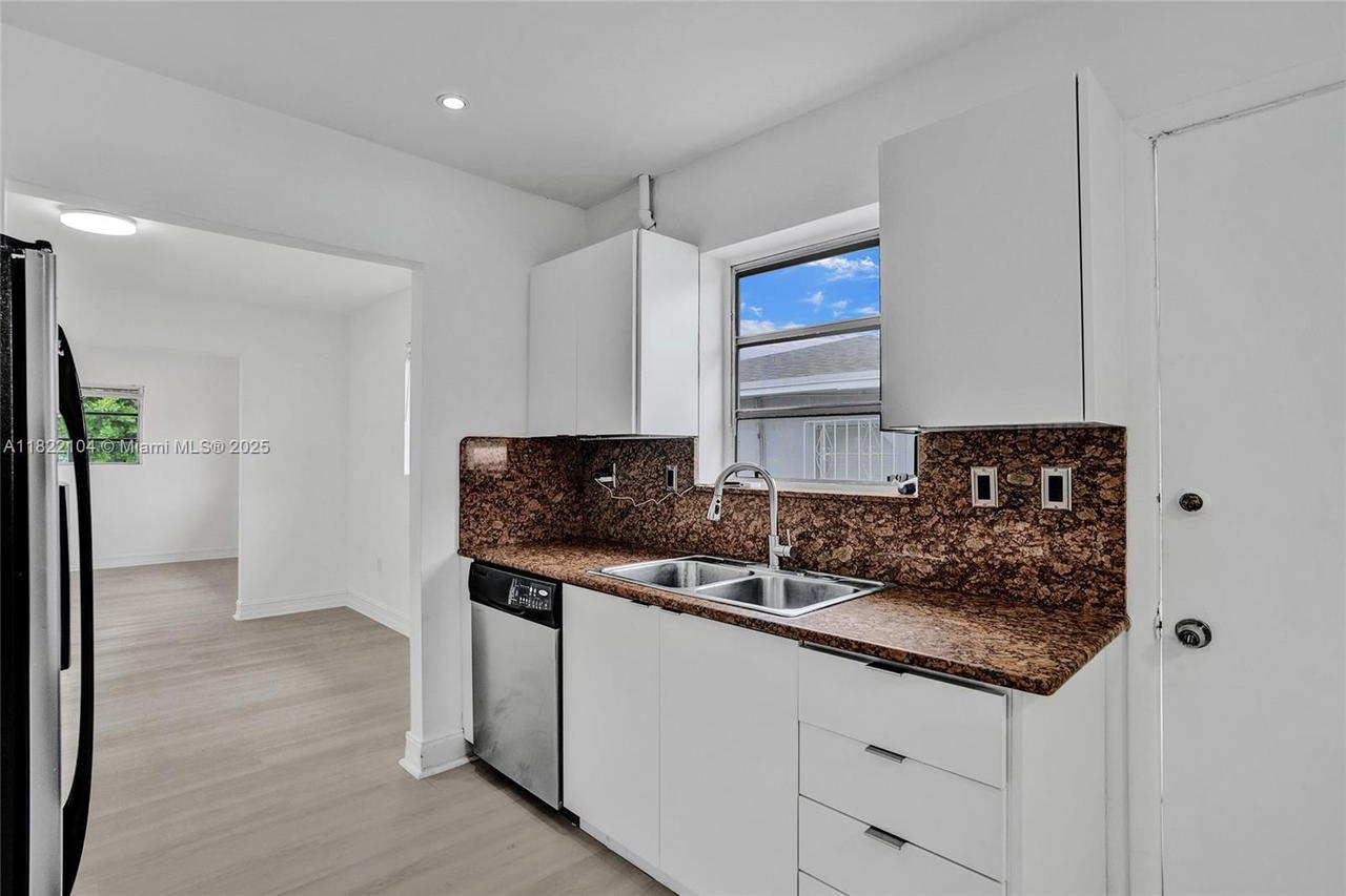 Real estate property located at 539 30th St, Miami-dade, Hialeah 13th Addn Amd Pl, Hialeah, FL