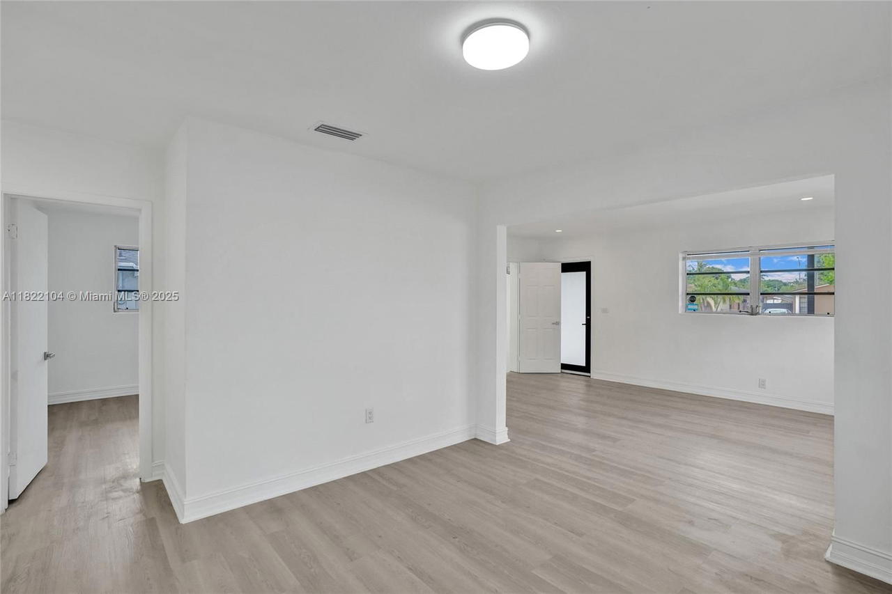 Real estate property located at 539 30th St, Miami-dade, Hialeah 13th Addn Amd Pl, Hialeah, FL