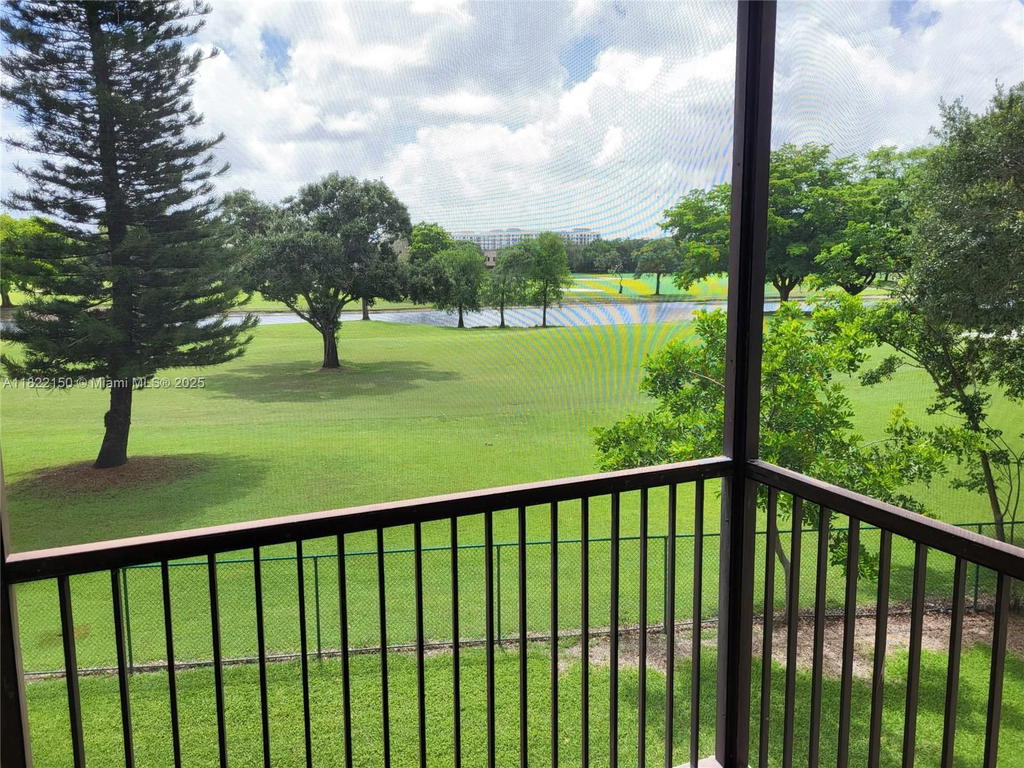 Real estate property located at 3150 Rolling Hills Cir #310, Broward, Rolling Hills Golf And Te, Davie, FL