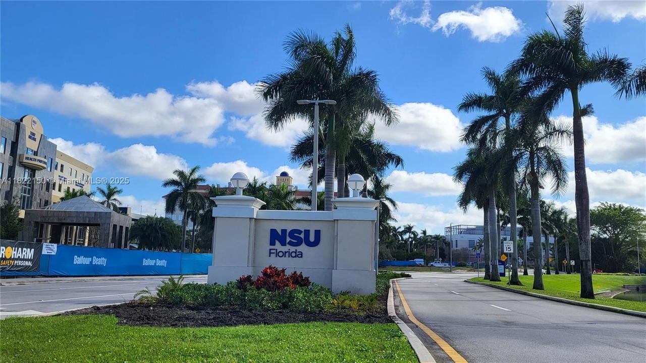 Real estate property located at 3150 Rolling Hills Cir #310, Broward, Rolling Hills Golf And Te, Davie, FL