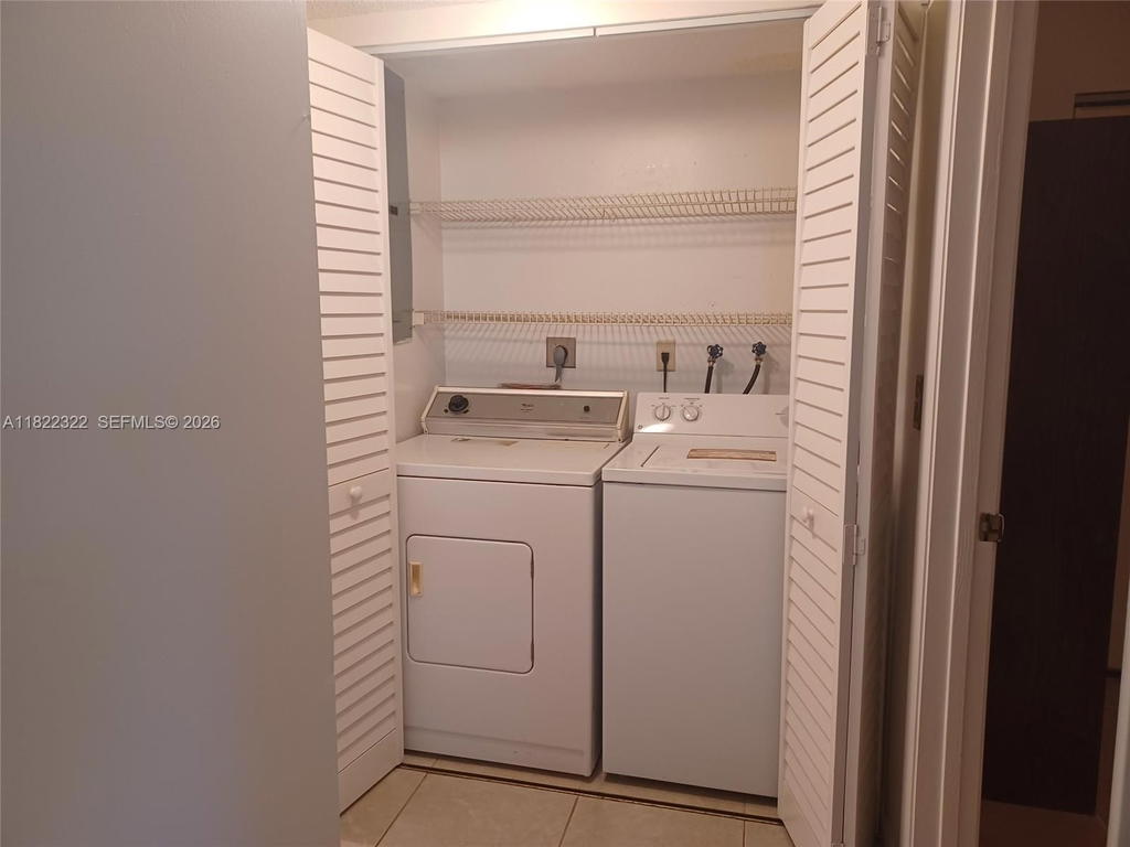 Real estate property located at 17000 67th Ave #126, Miami-dade, Country Lane Condo #2, Hialeah, FL