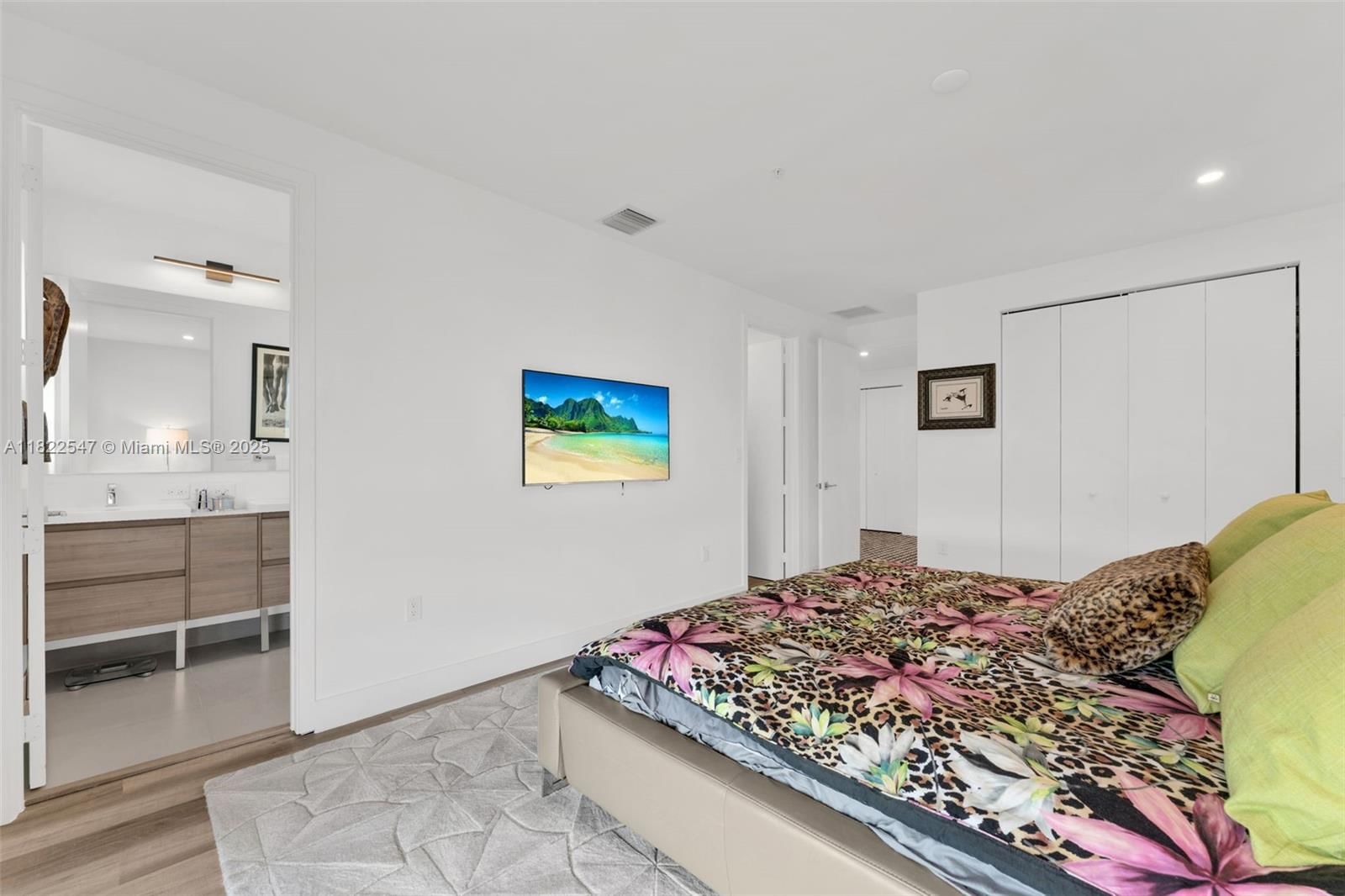 Real estate property located at 4212 7th Ter, Broward, Floranada Center, Oakland Park, FL