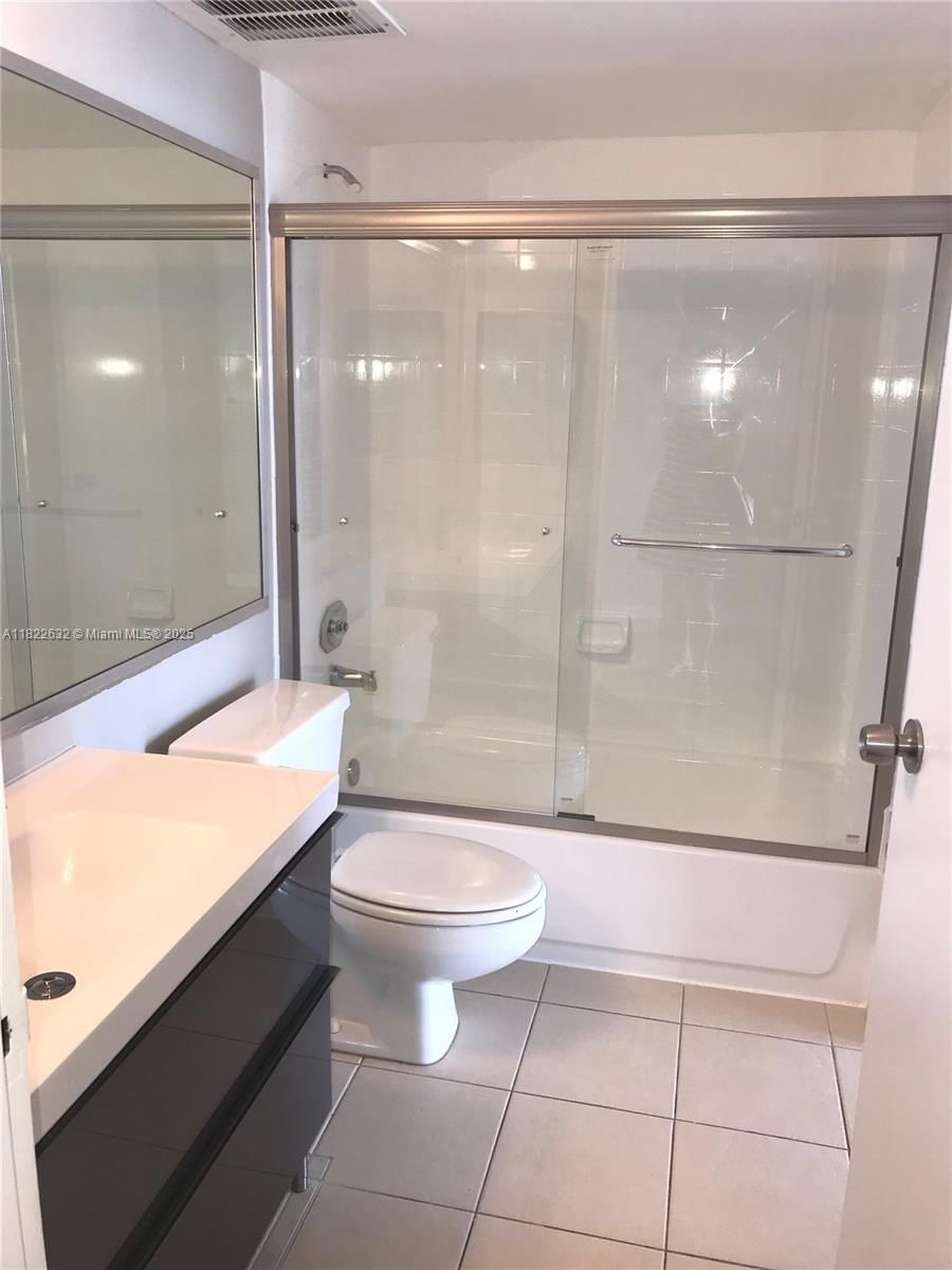 Real estate property located at 7601 Treasure Dr #2114, Miami-dade, The Grandview Palace Cond, North Bay Village, FL