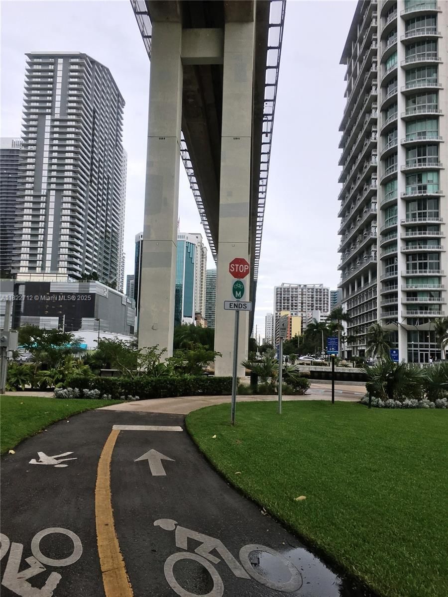 Real estate property located at 90 3rd St #3010, Miami-dade, Ivy Condo, Miami, FL