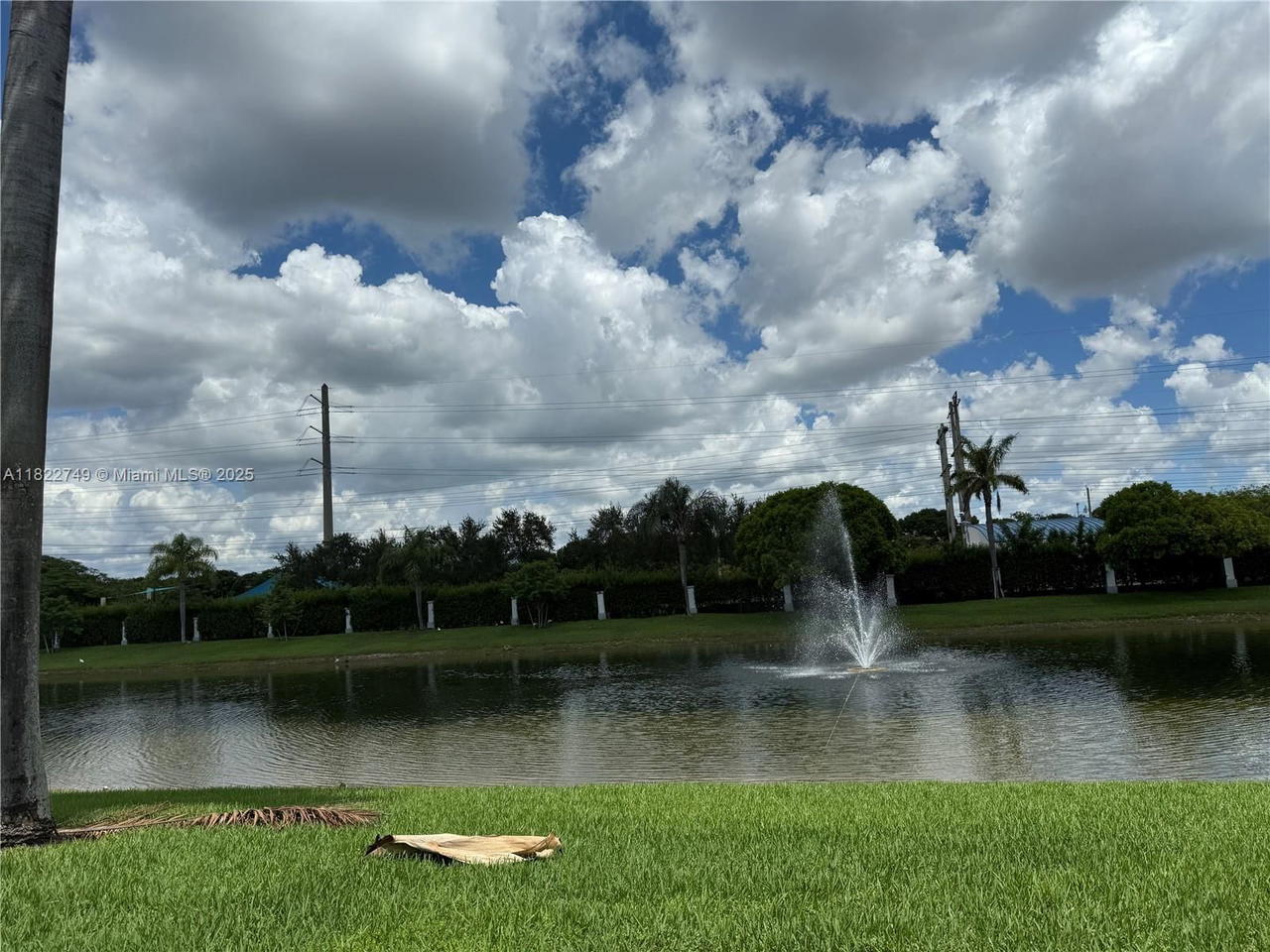 Real estate property located at 11530 48th Ter, Miami-dade, Dimensions At Doral, Doral, FL