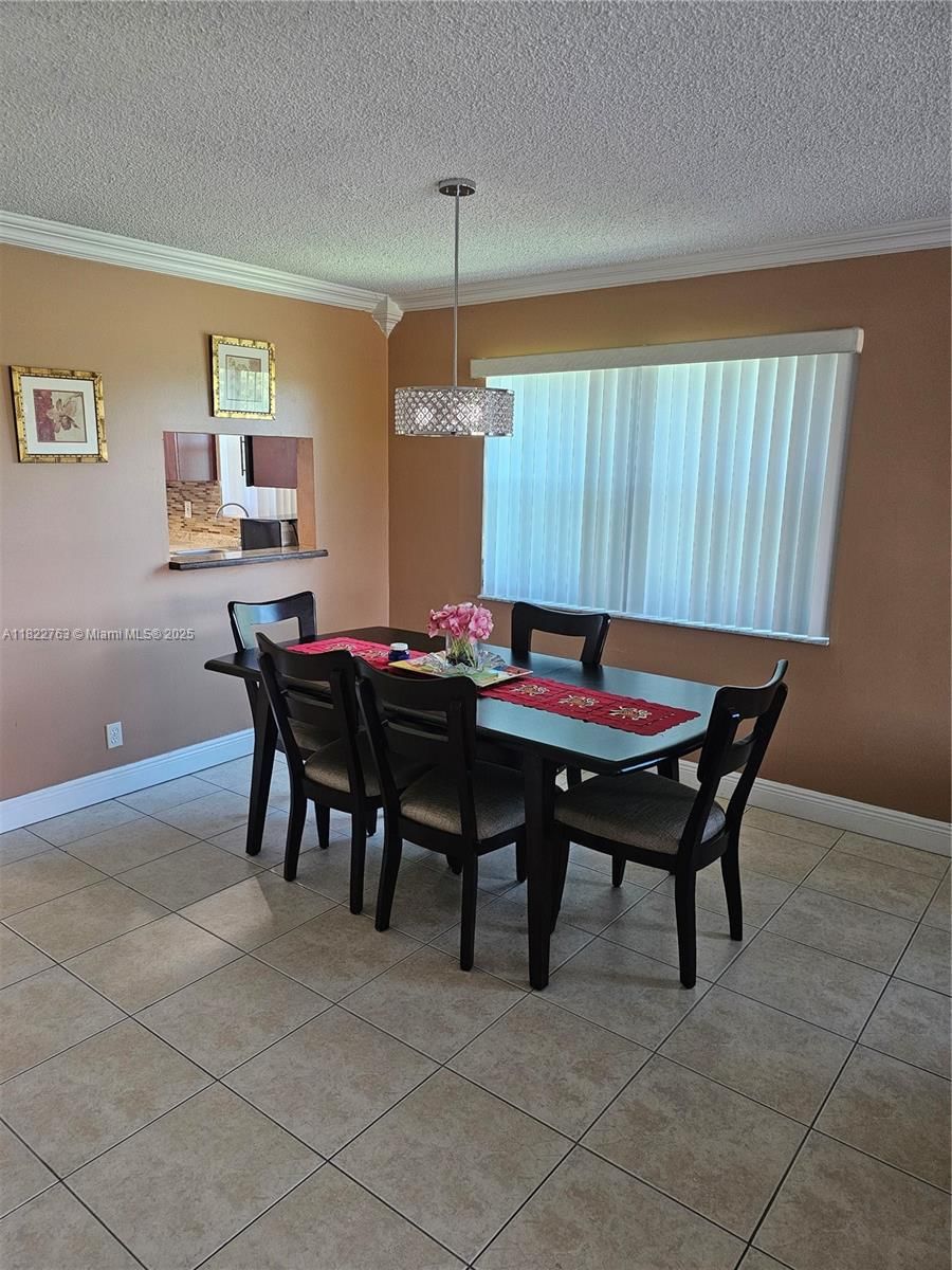 Real estate property located at 3551 Inverrary Dr #304, Broward, Las Vistas F In Inverrary, Lauderhill, FL