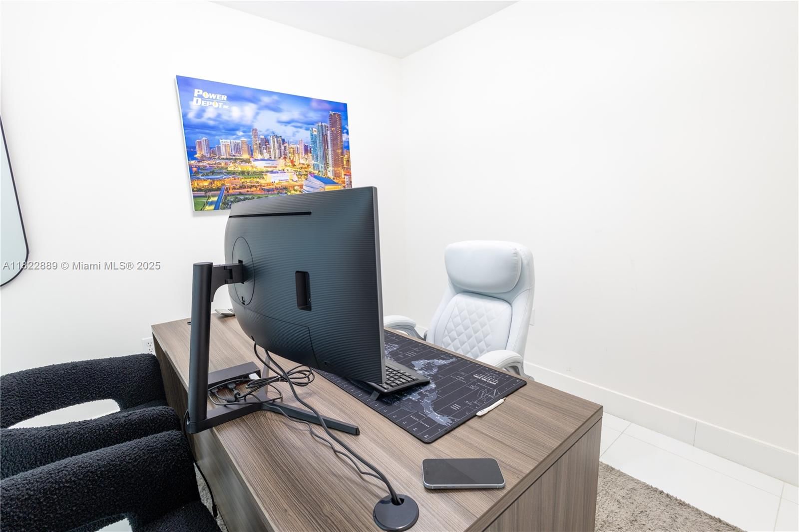 Real estate property located at 900 Biscayne Blvd #2210, Miami-dade, 900 Biscayne Bay Condo, Miami, FL
