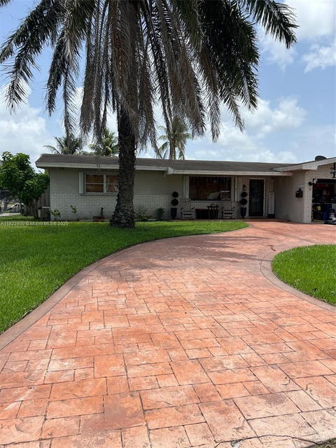Real estate property located at 8230 15th St, Broward, Boulevard Heights Section, Pembroke Pines, FL