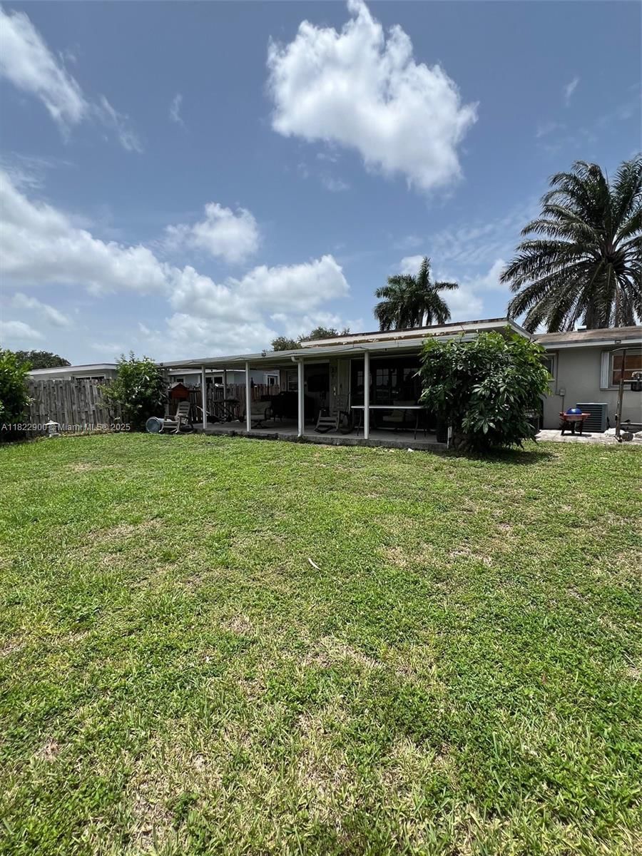Real estate property located at 8230 15th St, Broward, Boulevard Heights Section, Pembroke Pines, FL