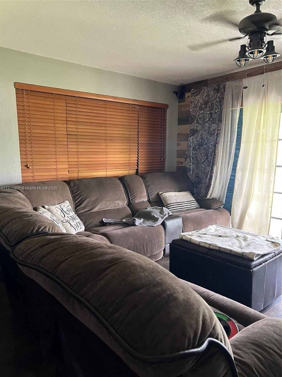 Real estate property located at 8230 15th St, Broward, Boulevard Heights Section, Pembroke Pines, FL