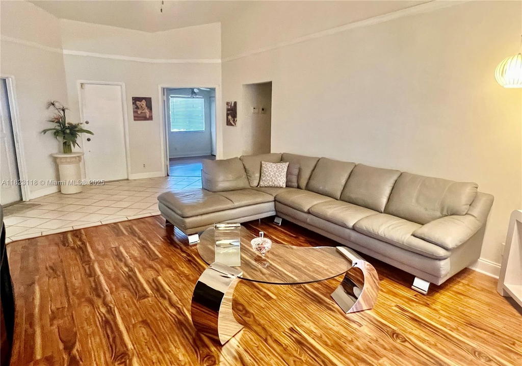 Real estate property located at 9211 Chelsea Drive N, Broward, Chelsea One, Plantation, FL