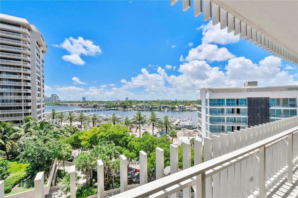 Real estate property located at 3 Grove Isle Dr C706, Miami-dade, Grove Isle Condo, Miami, FL