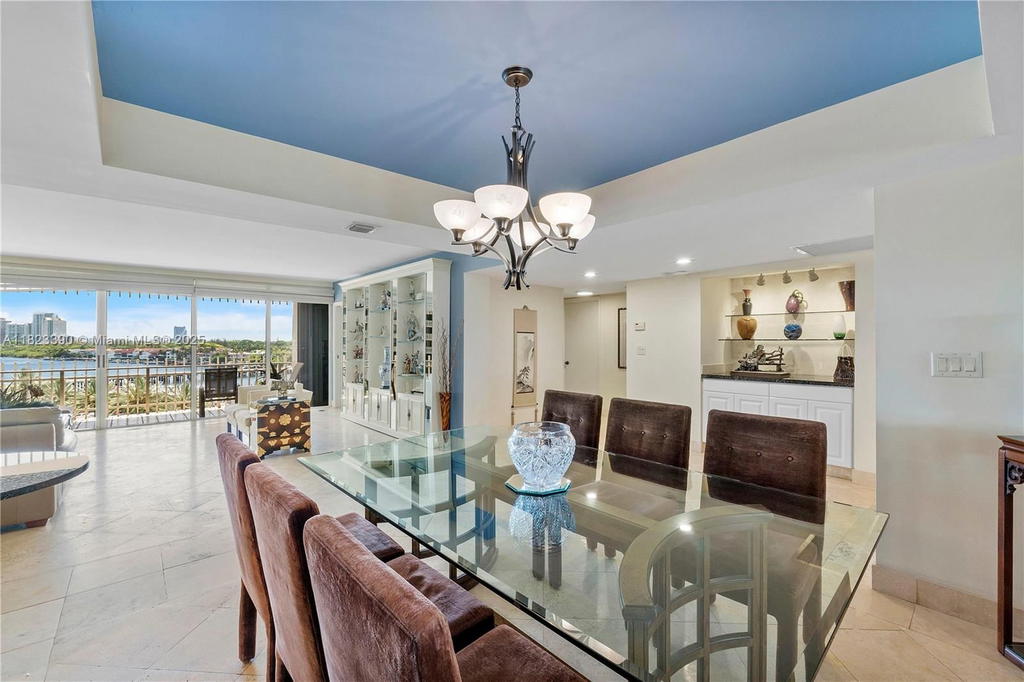 Real estate property located at 3 Grove Isle Dr C706, Miami-dade, Grove Isle Condo, Miami, FL