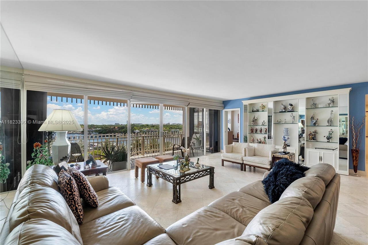 Real estate property located at 3 Grove Isle Dr C706, Miami-dade, Grove Isle Condo, Miami, FL