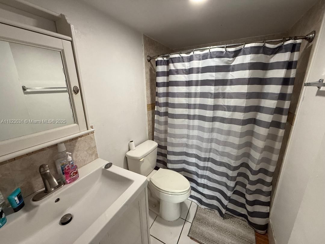 Real estate property located at 5705 20th Ave #310, Miami-dade, Westland Gardens Condo, Hialeah, FL