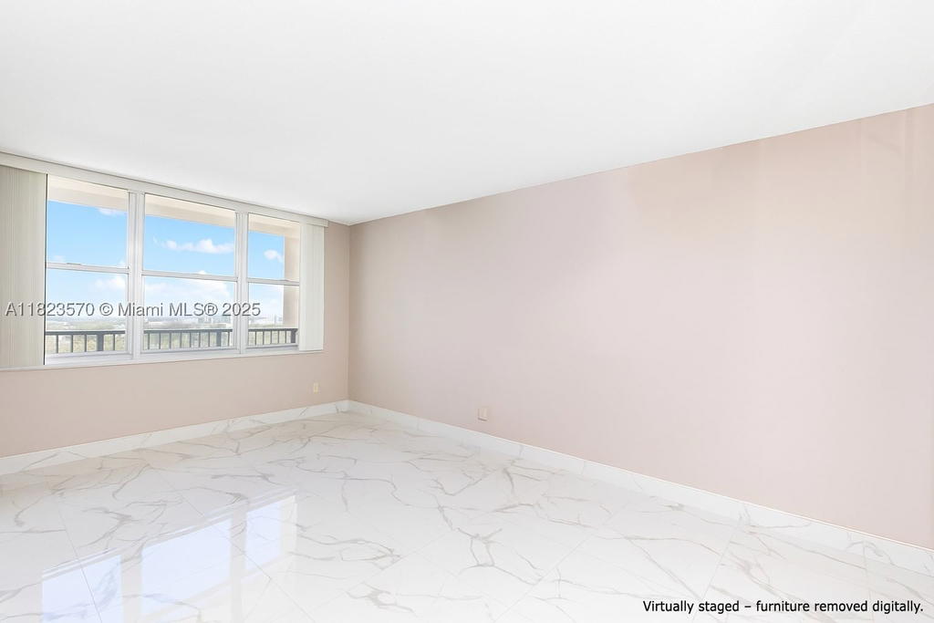Real estate property located at 2101 Ocean Dr #2707, Broward, Quadomain Tower I And Iv, Hollywood, FL