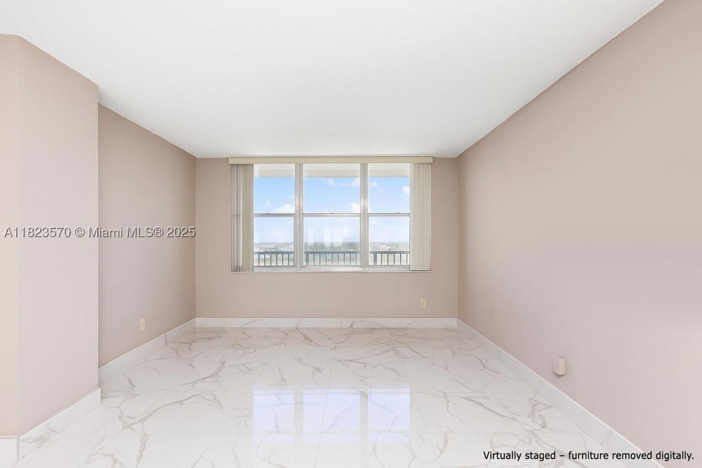 Real estate property located at 2101 Ocean Dr #2707, Broward, Quadomain Tower I And Iv, Hollywood, FL