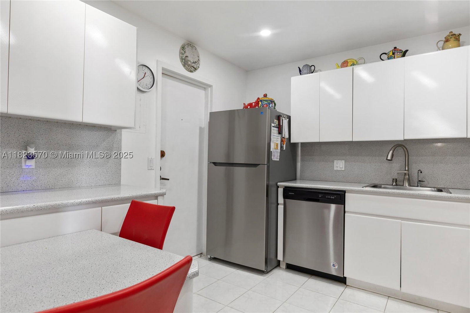 Real estate property located at 2101 Ocean Dr #2707, Broward, Quadomain Tower I And Iv, Hollywood, FL