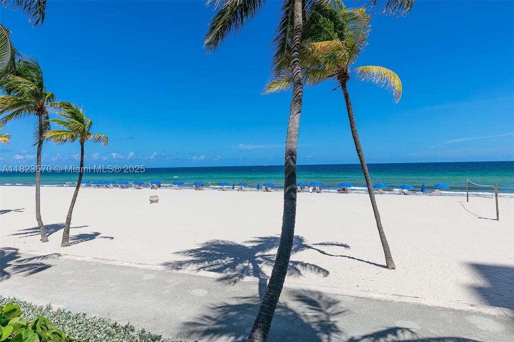 Real estate property located at 2101 Ocean Dr #2707, Broward, Quadomain Tower I And Iv, Hollywood, FL