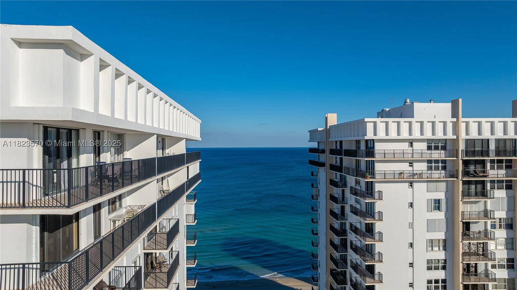 Real estate property located at 2101 Ocean Dr #2707, Broward, Quadomain Tower I And Iv, Hollywood, FL