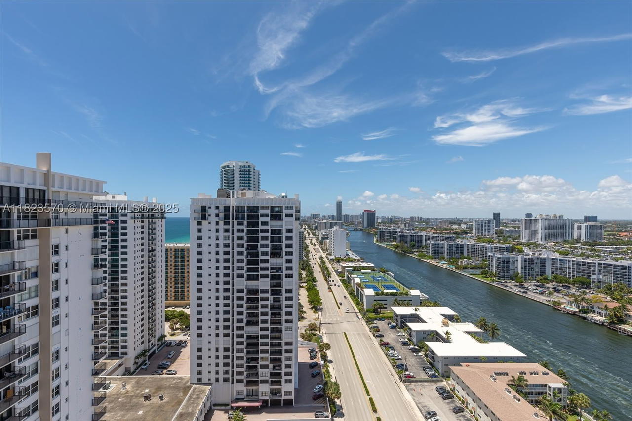 Real estate property located at 2101 Ocean Dr #2707, Broward, Quadomain Tower I And Iv, Hollywood, FL