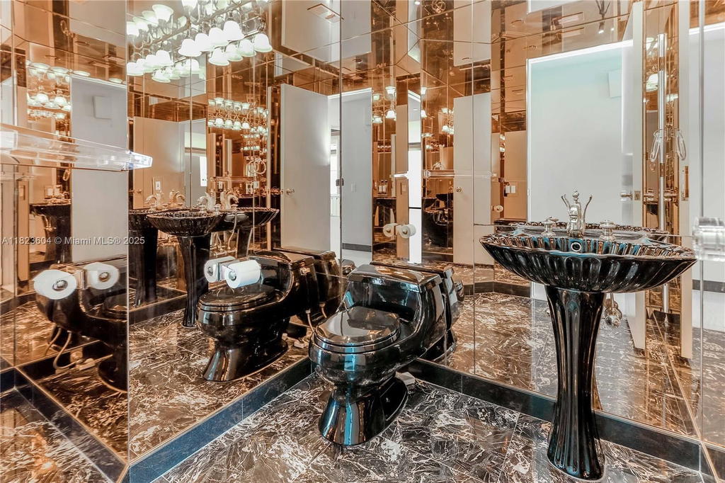 Real estate property located at 3802 207th St #601, Miami-dade, One Island Place Condo Ii, Aventura, FL