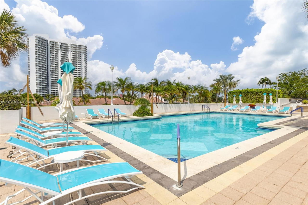 Real estate property located at 3802 207th St #601, Miami-dade, One Island Place Condo Ii, Aventura, FL