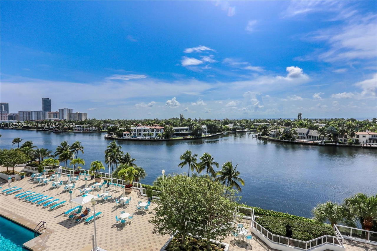 Real estate property located at 3802 207th St #601, Miami-dade, One Island Place Condo Ii, Aventura, FL