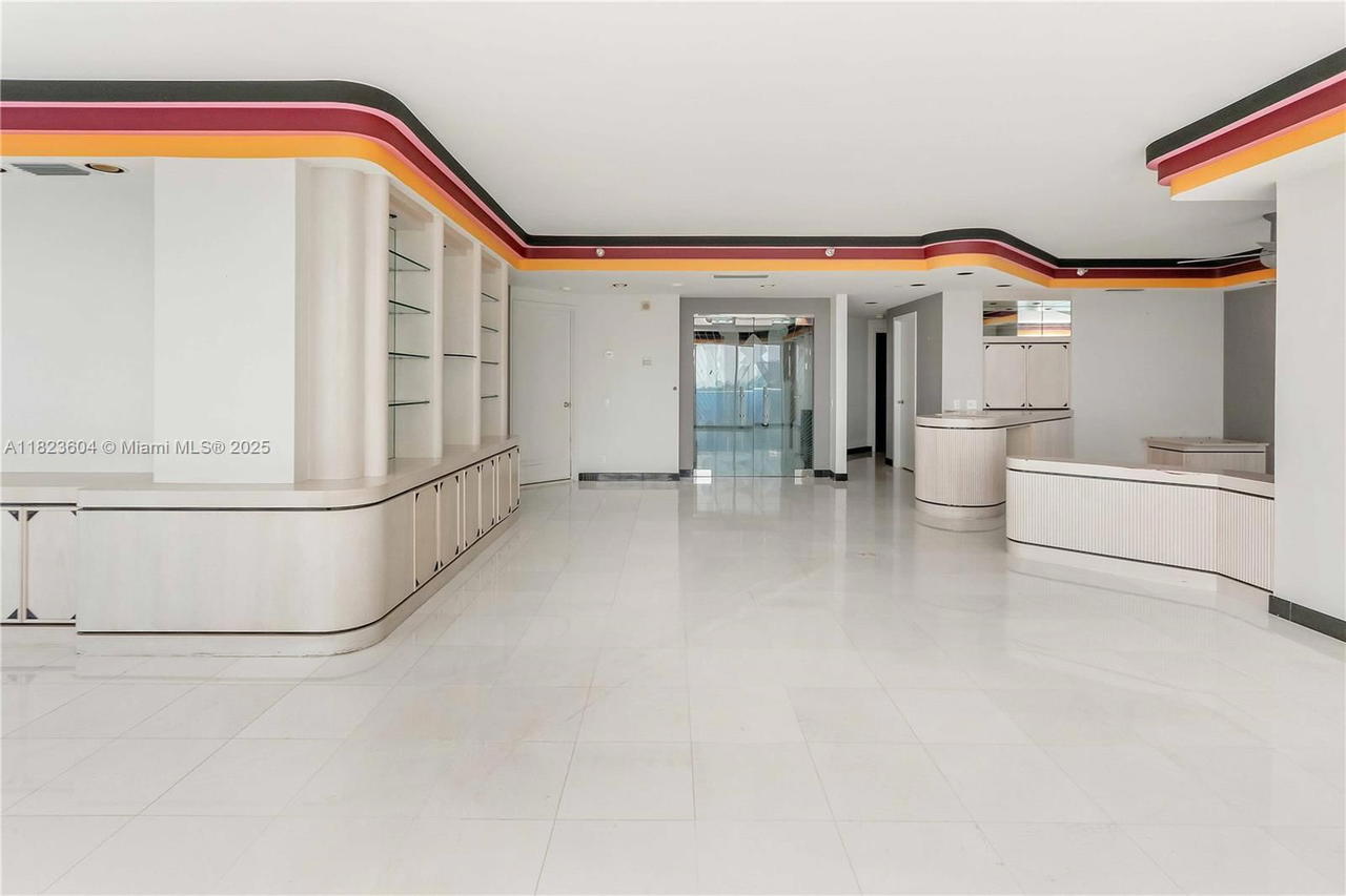 Real estate property located at 3802 207th St #601, Miami-dade, One Island Place Condo Ii, Aventura, FL