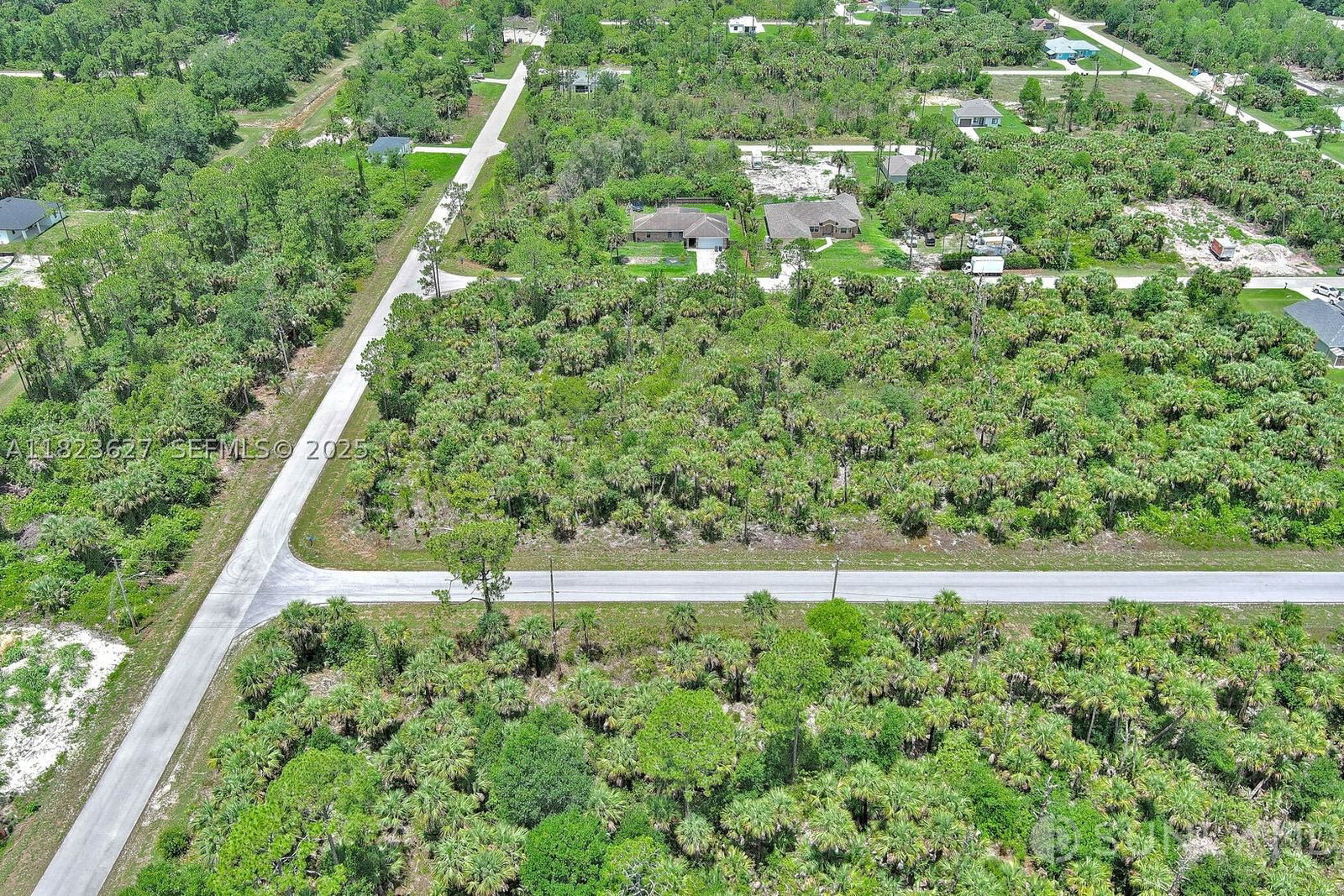 Real estate property located at 134 NAVARRA AVE, Lee, Lehigh Acres, Lehigh Acres, FL