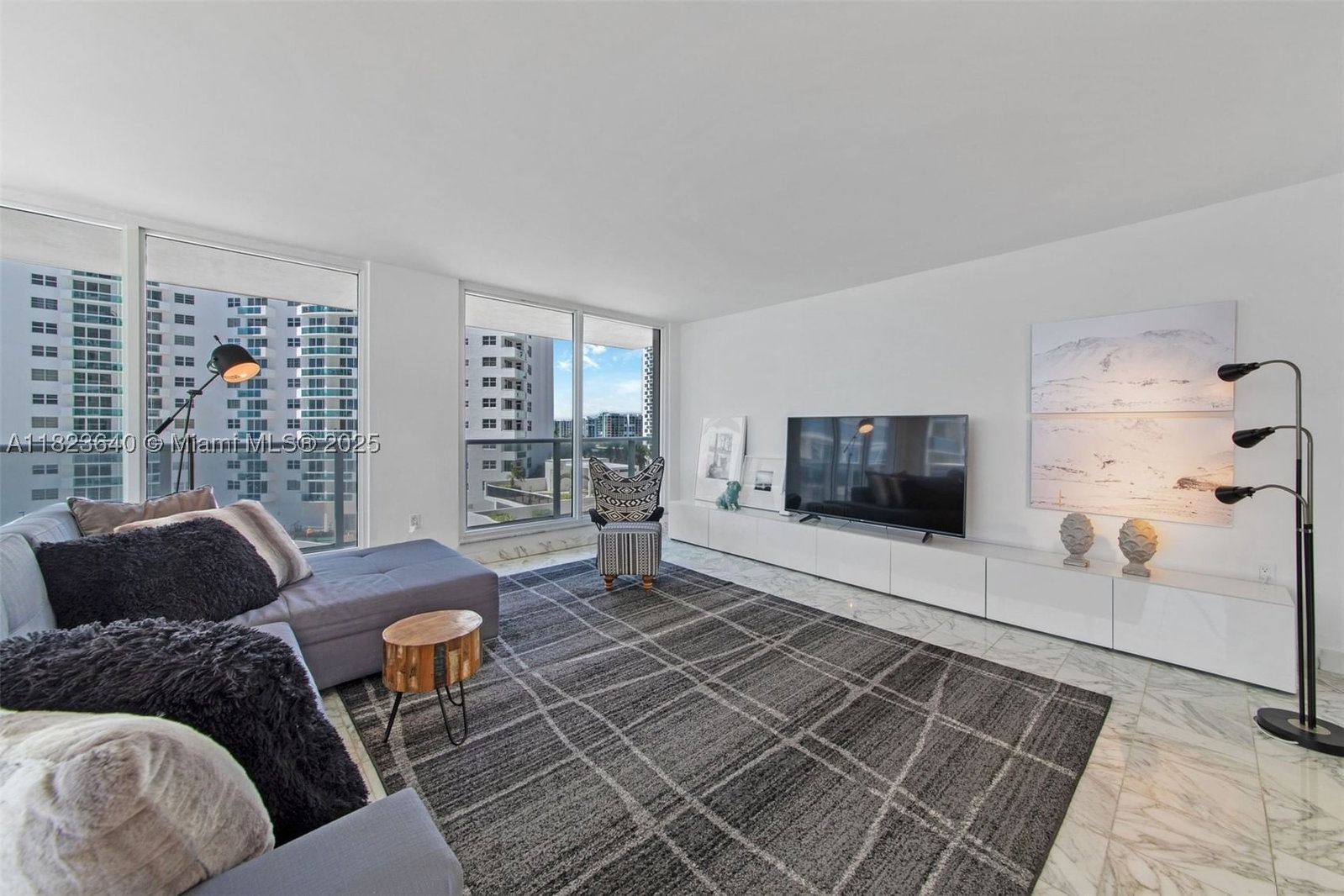 Real estate property located at 2751 Ocean Dr #505N, Broward, Aquarius Condo, Hollywood, FL