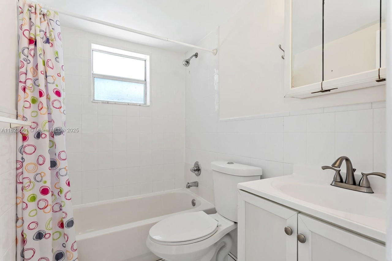 Real estate property located at 1800 25th St #2102, Miami-dade, Grove Gardens Condo, Miami, FL