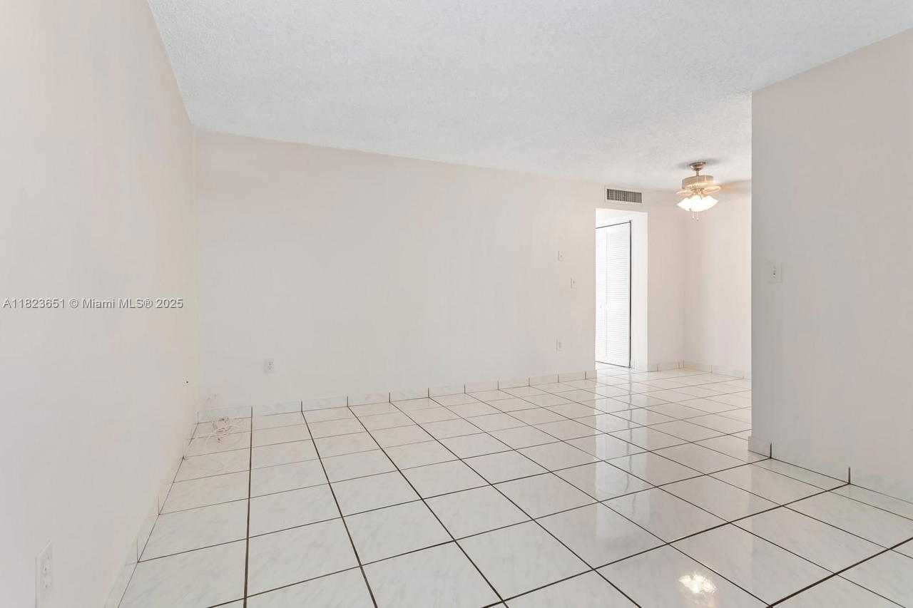 Real estate property located at 1800 25th St #2102, Miami-dade, Grove Gardens Condo, Miami, FL