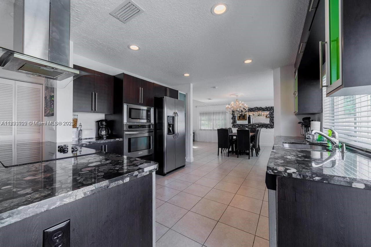 Real estate property located at 203 8th St, Broward, Central Dania Heights, Dania Beach, FL