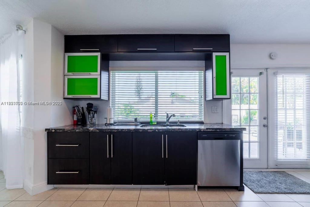 Real estate property located at 203 8th St, Broward, Central Dania Heights, Dania Beach, FL
