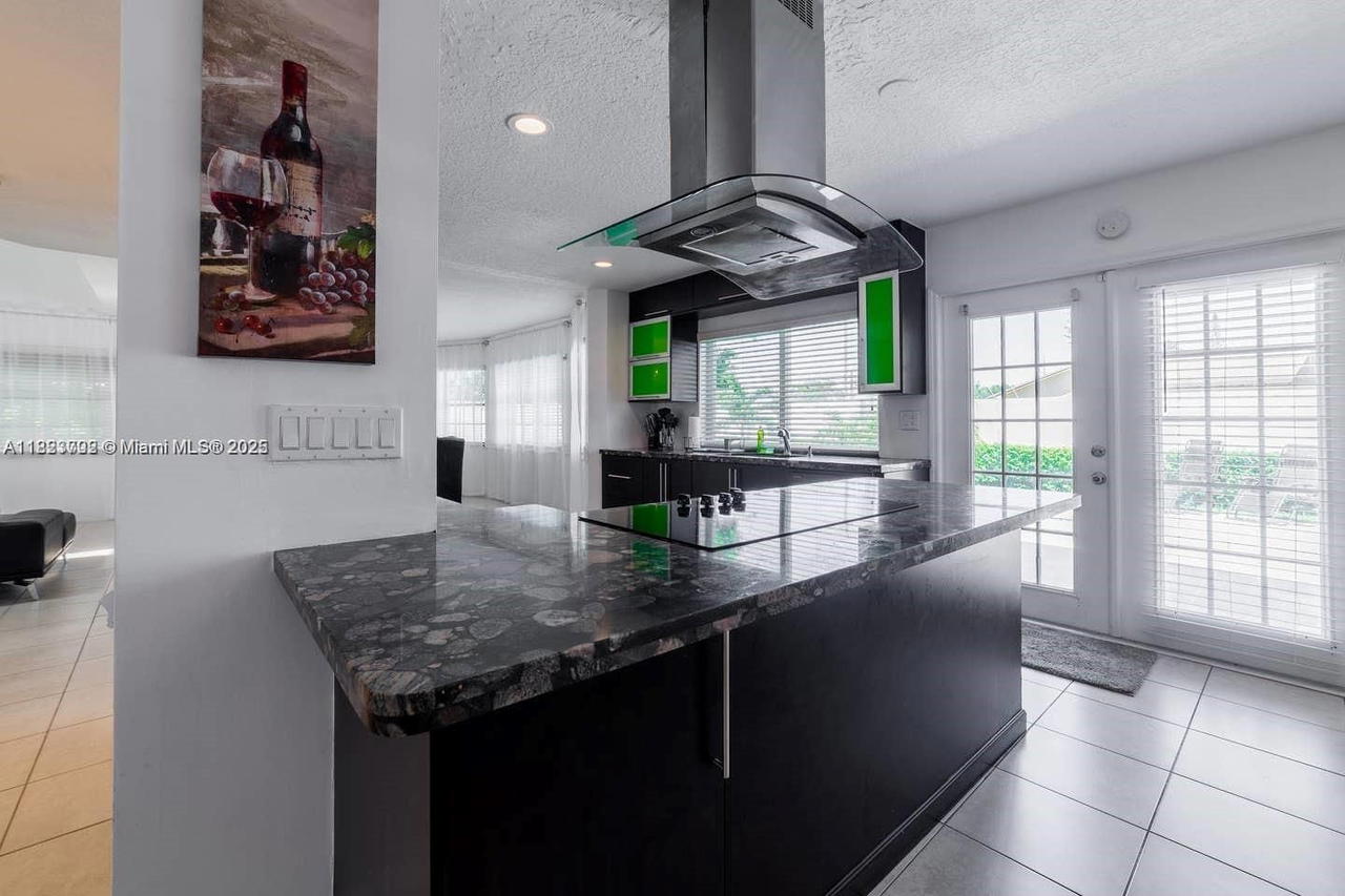 Real estate property located at 203 8th St, Broward, Central Dania Heights, Dania Beach, FL
